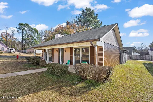 $170,000 | 649 Bryceland Boulevard, Ridgeland, MS 39157