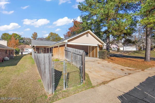 $170,000 | 649 Bryceland Boulevard, Ridgeland, MS 39157