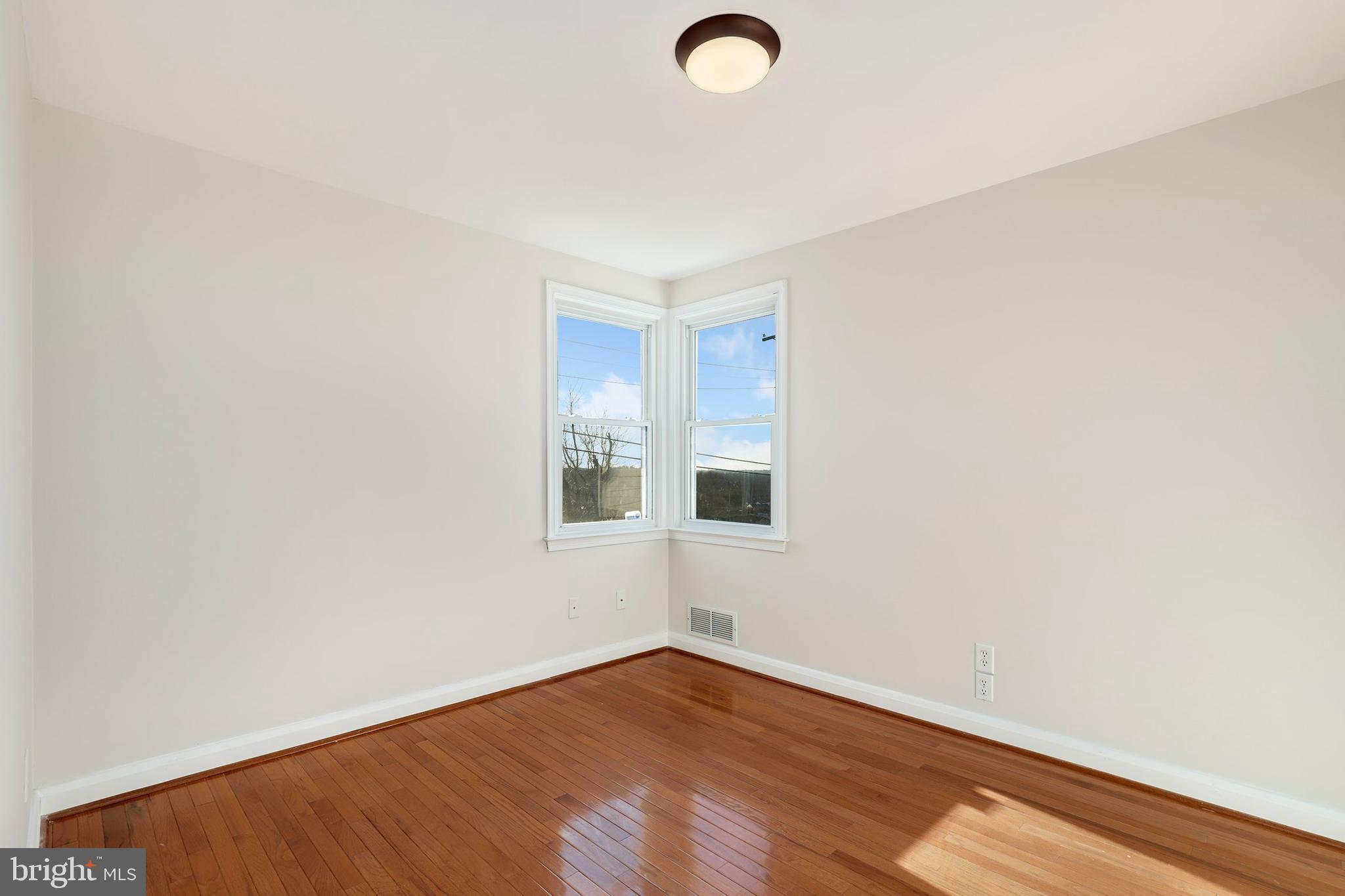 1809 Weyburn Road Baltimore, MD 21237 - Photo 19 of 45