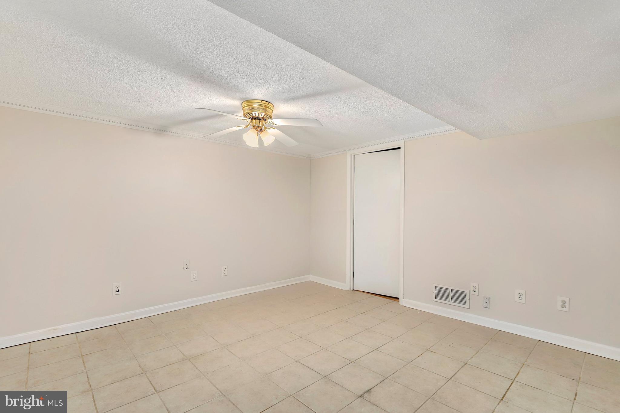 1809 Weyburn Road Baltimore, MD 21237 - Photo 30 of 45