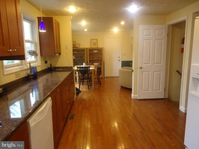 8459 Rushing Creek Court Springfield, VA 22153 - Photo 2 of 20 Kitchen #2