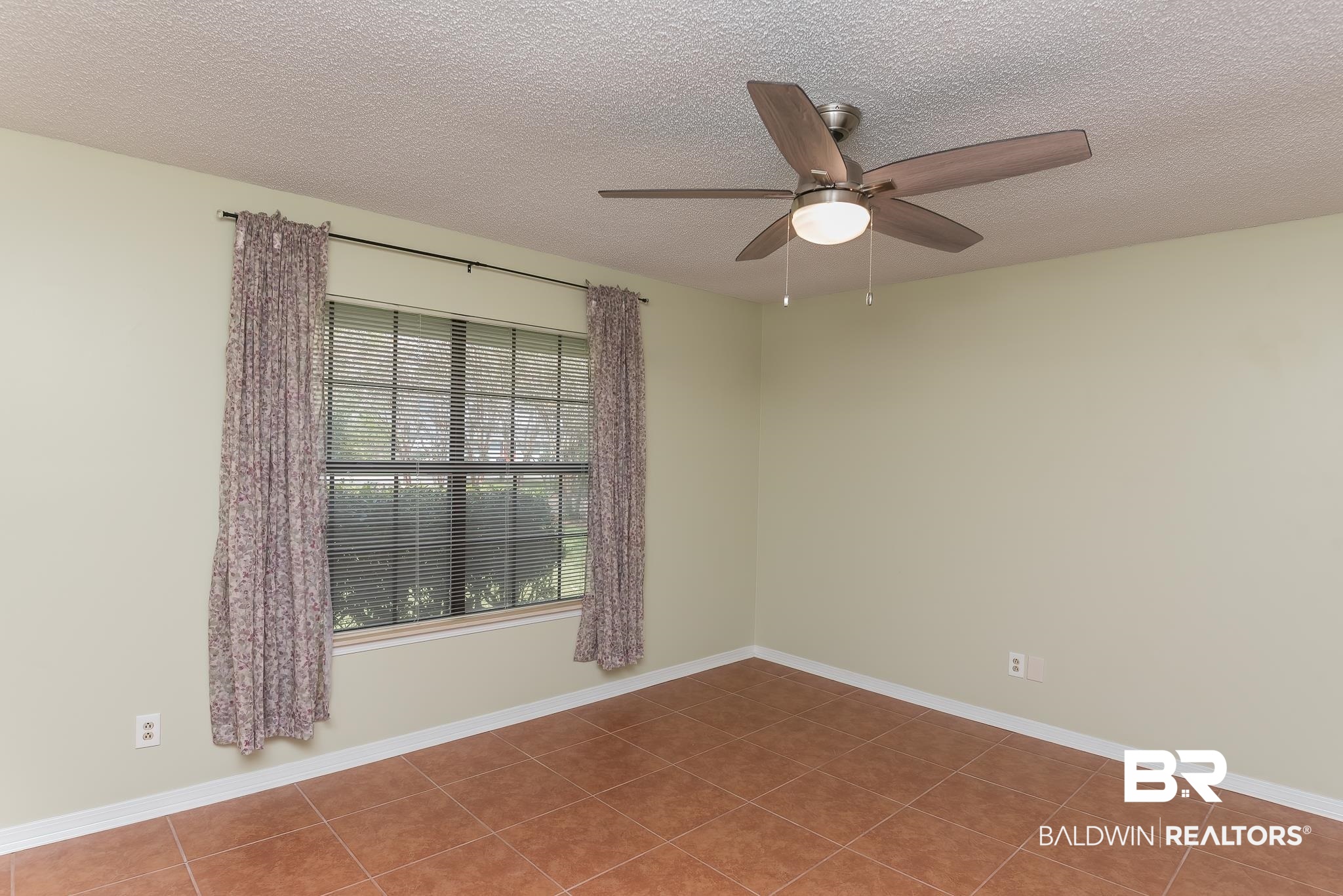 405 West Fern Avenue Foley, AL 36535 - Photo 21 of 42 Secondary Bedroom