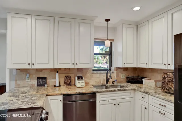 $329,000 | 8 Fox Valley Drive, Orange Park, FL 32073