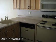 2759 West Anklam Road, Unit D Tucson, AZ 85745 - Photo 5 of 9