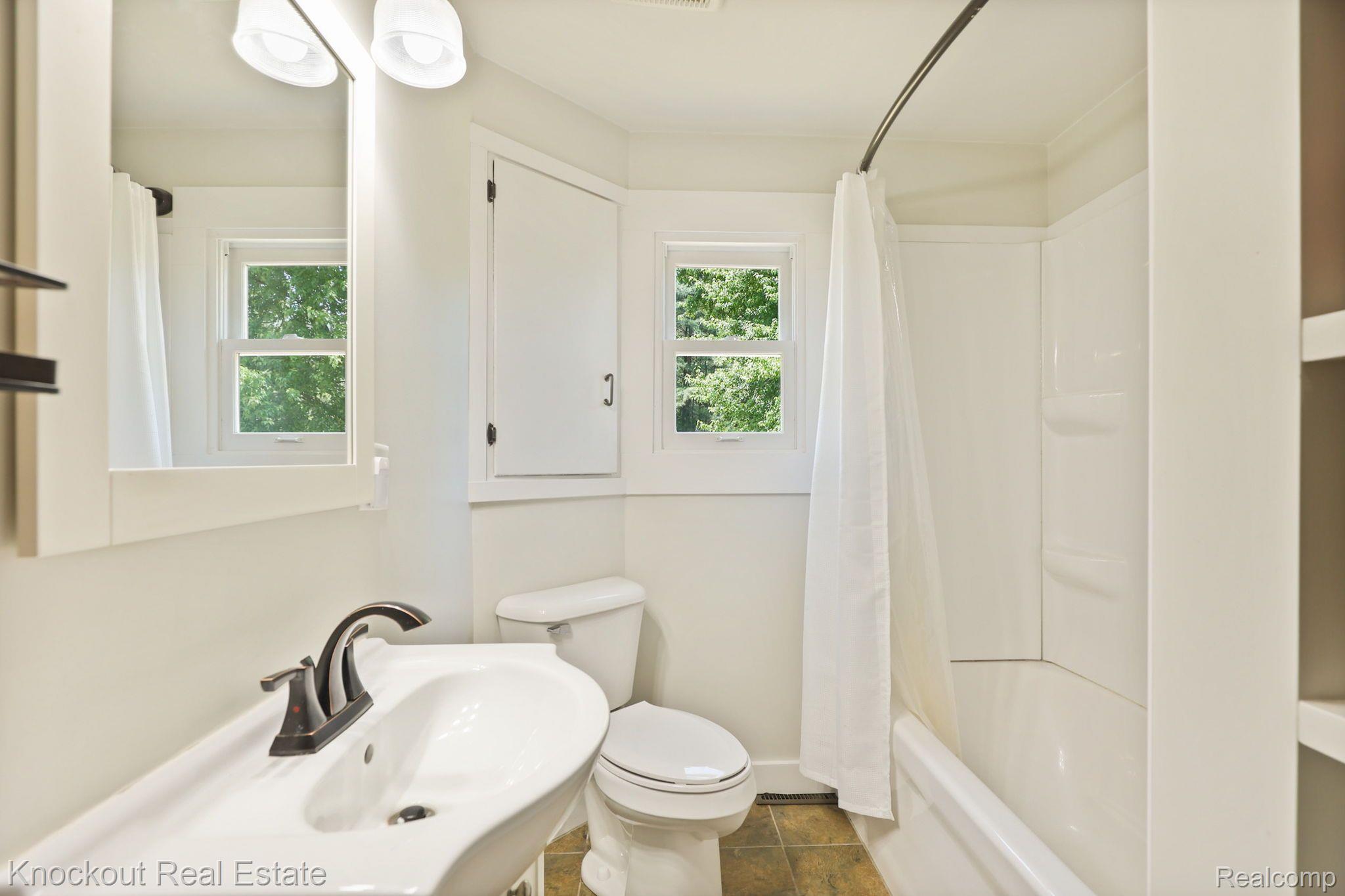 9478 Bray Road Millington, MI 48746 - Photo 19 of 39 Gallery Image 19