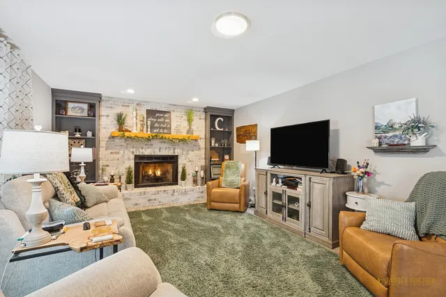 $535,000 | 193 White Feather Lane, Gilberts, IL 60136