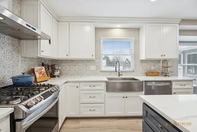 $535,000 | 193 White Feather Lane, Gilberts, IL 60136