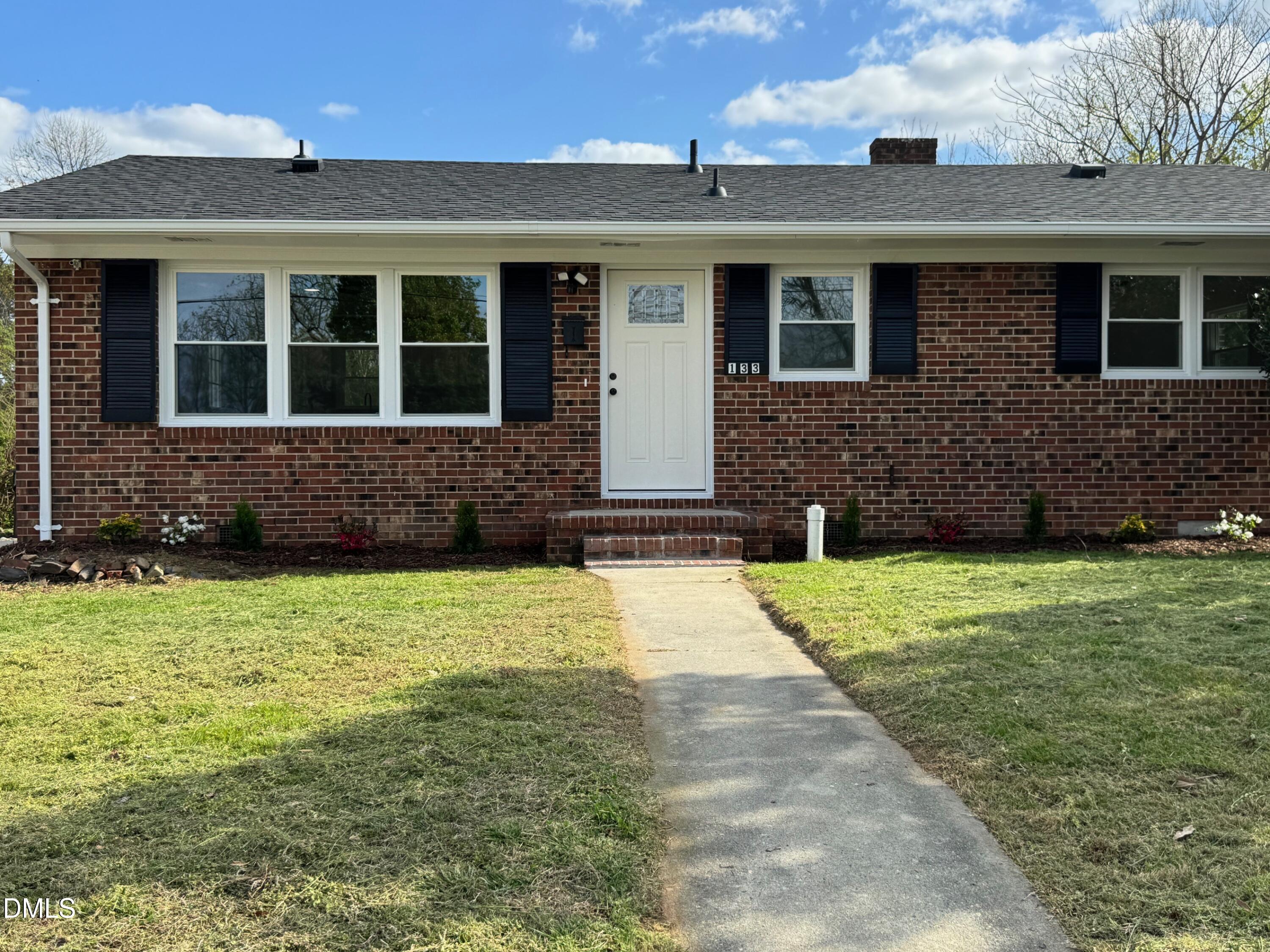 133 Hill Street Roxboro, NC 27573 - Photo 2 of 16 IMG_5470