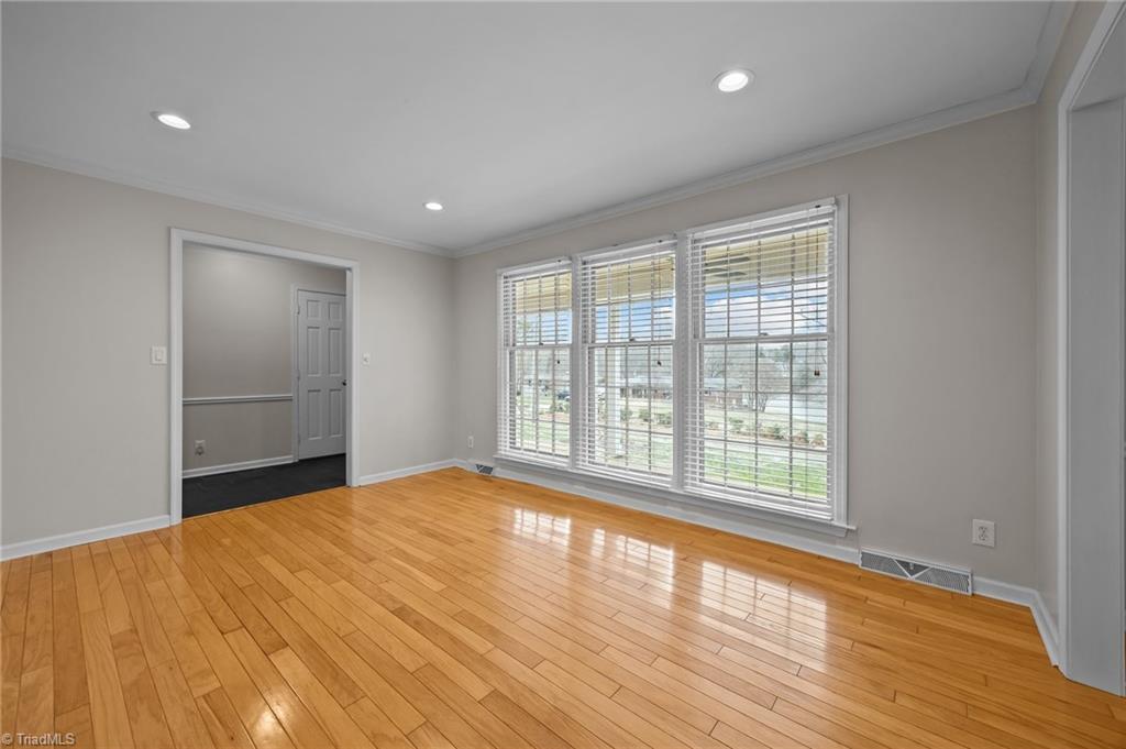 6922 Maynard Road Summerfield, NC 27358 - Photo 8 of 49 Beautiful picture windows!