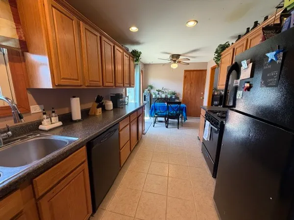 $260,000 | 14708 El Vista Avenue, Oak Forest, IL 60452