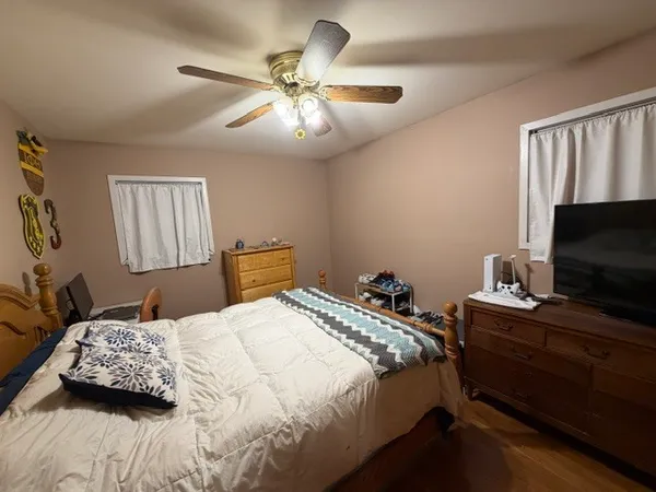 $260,000 | 14708 El Vista Avenue, Oak Forest, IL 60452