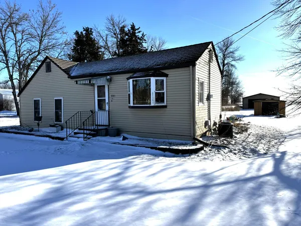$119,900 | 801 Troendle Street Southeast, Mapleton, MN 56065