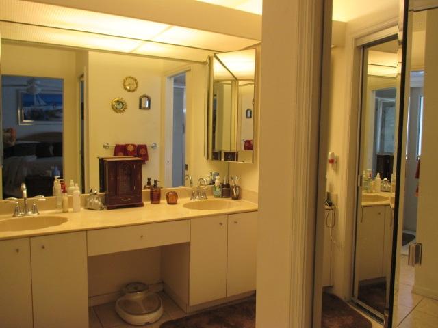 18360 181st Circle South Boca Raton, FL 33498 - Photo 9 of 24 Master Bath