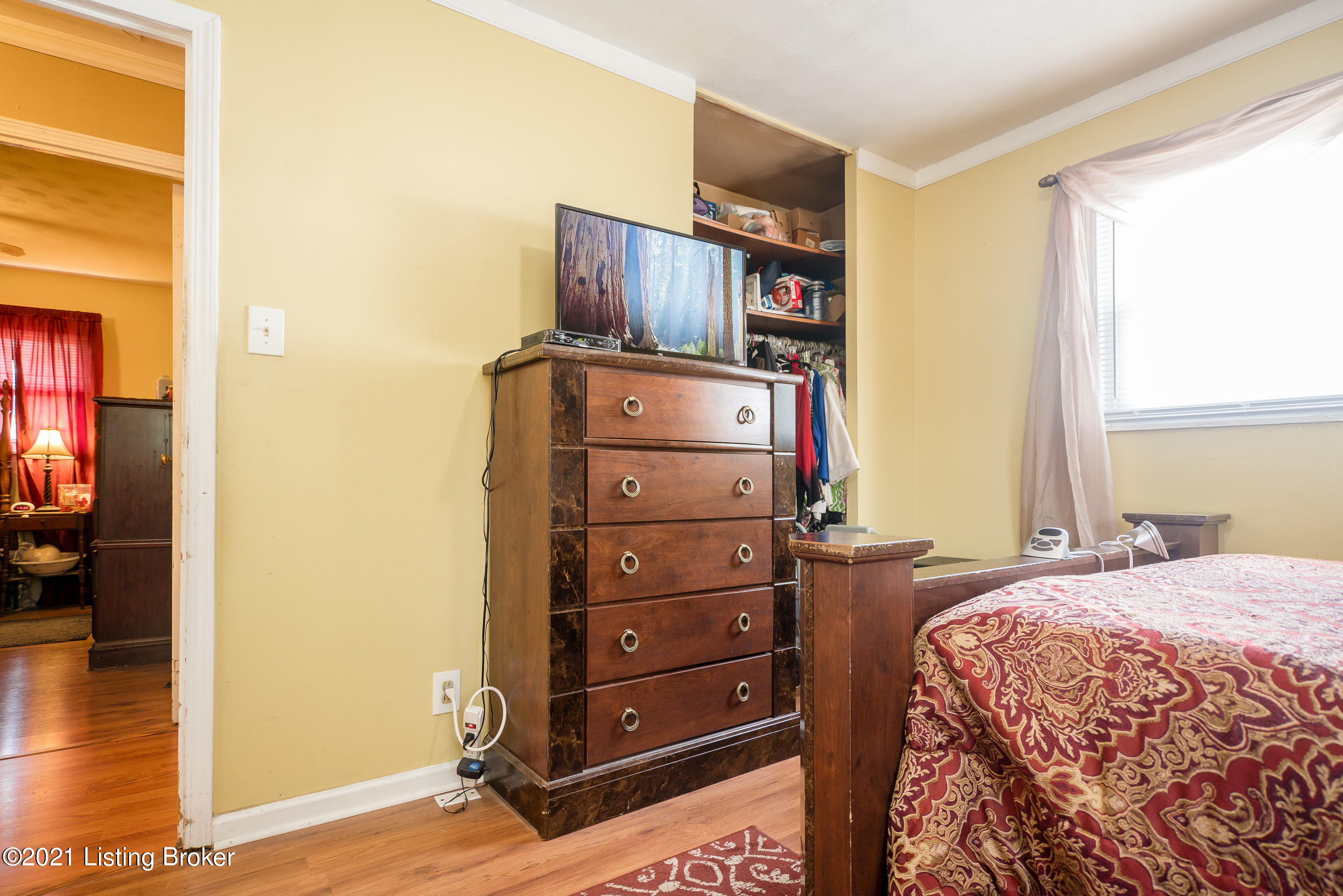 5011 Red Fern Road Louisville, KY 40218 - Photo 18 of 39 5011 Red Fern Rd-29