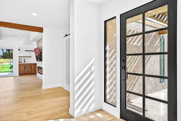 $3,900 | 352 Forest Hills Drive, Rancho Mirage, CA 92270