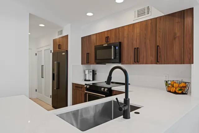 $4,000 | 352 Forest Hills Drive, Rancho Mirage, CA 92270