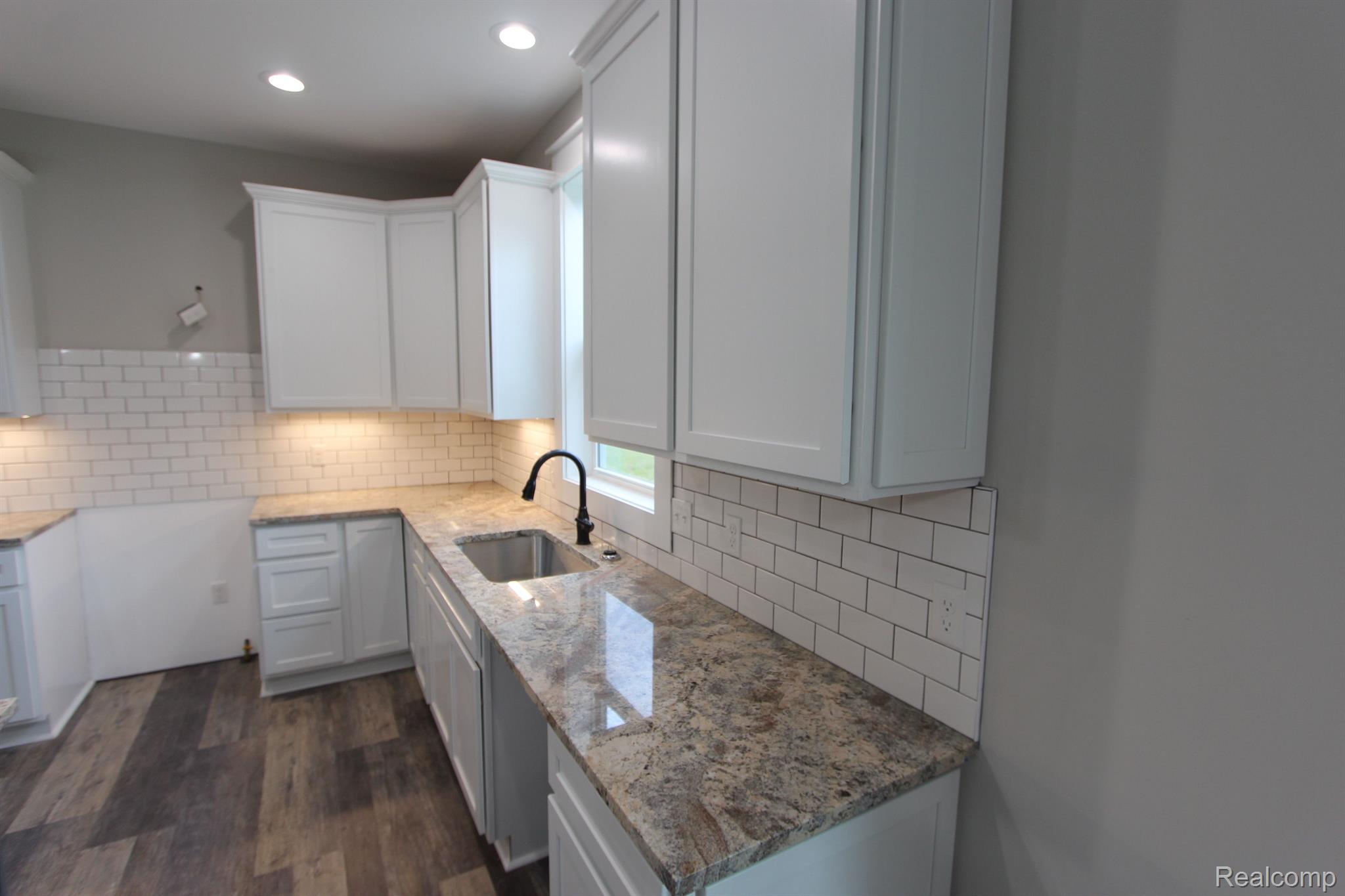 2975 East Coon Lake Road Howell, MI 48843 - Photo 21 of 175 Gallery Image 21