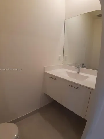 $2,800 | 8195 Northwest 104th Avenue, Unit 33, Doral, FL 33178