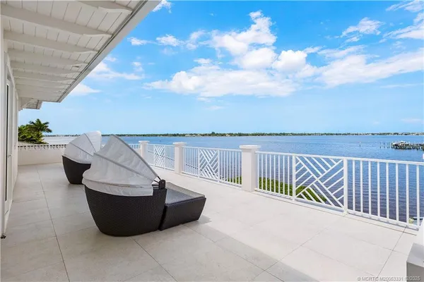 $10,900,000 | 2842 Southwest Rivers End Way, Palm City, FL 34990