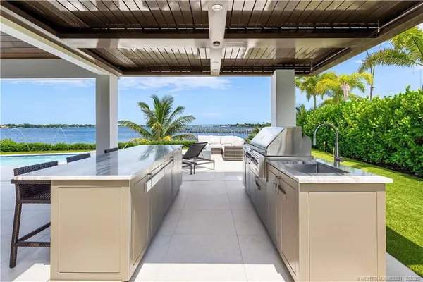 $10,900,000 | 2842 Southwest Rivers End Way, Palm City, FL 34990