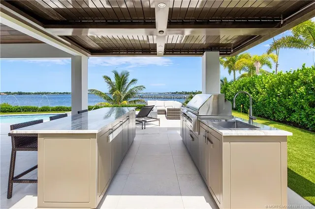 $10,900,000 | 2842 Southwest Rivers End Way, Palm City, FL 34990