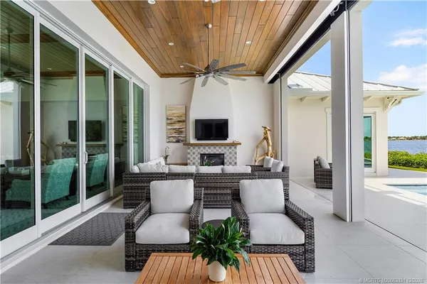 $10,900,000 | 2842 Southwest Rivers End Way, Palm City, FL 34990