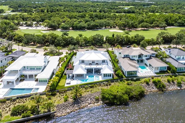 $10,900,000 | 2842 Southwest Rivers End Way, Palm City, FL 34990