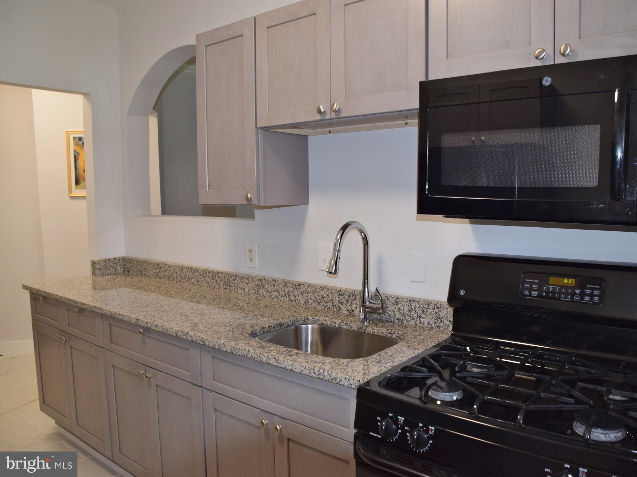 607 Columbia Road Northwest Washington, DC 20001 - Photo 20 of 48 Kitchen