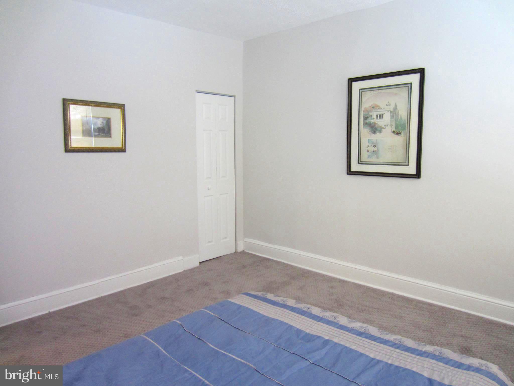 607 Columbia Road Northwest Washington, DC 20001 - Photo 26 of 48 Upper level Master bedroom