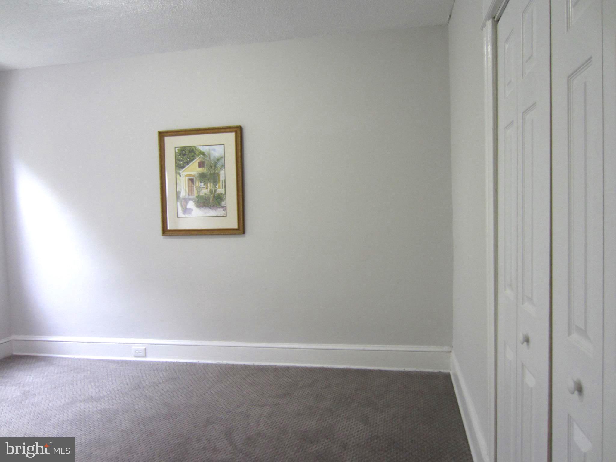 607 Columbia Road Northwest Washington, DC 20001 - Photo 35 of 48 Upper level 2nd bedroom of three