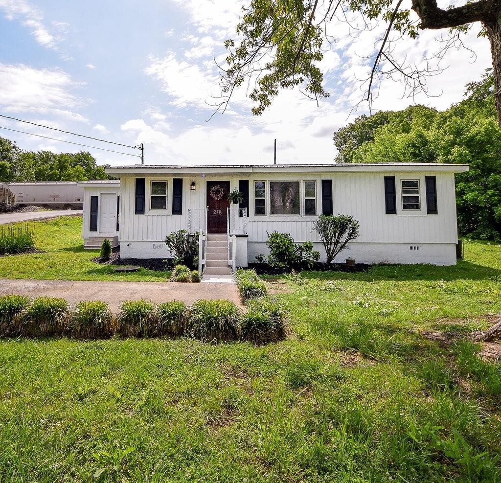 218 Wool Street Charleston, TN 37310 - Photo 1 of 29 Gallery Image 1