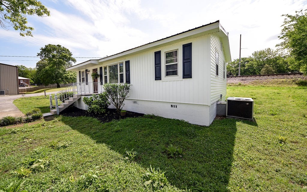 218 Wool Street Charleston, TN 37310 - Photo 3 of 29 Gallery Image 3