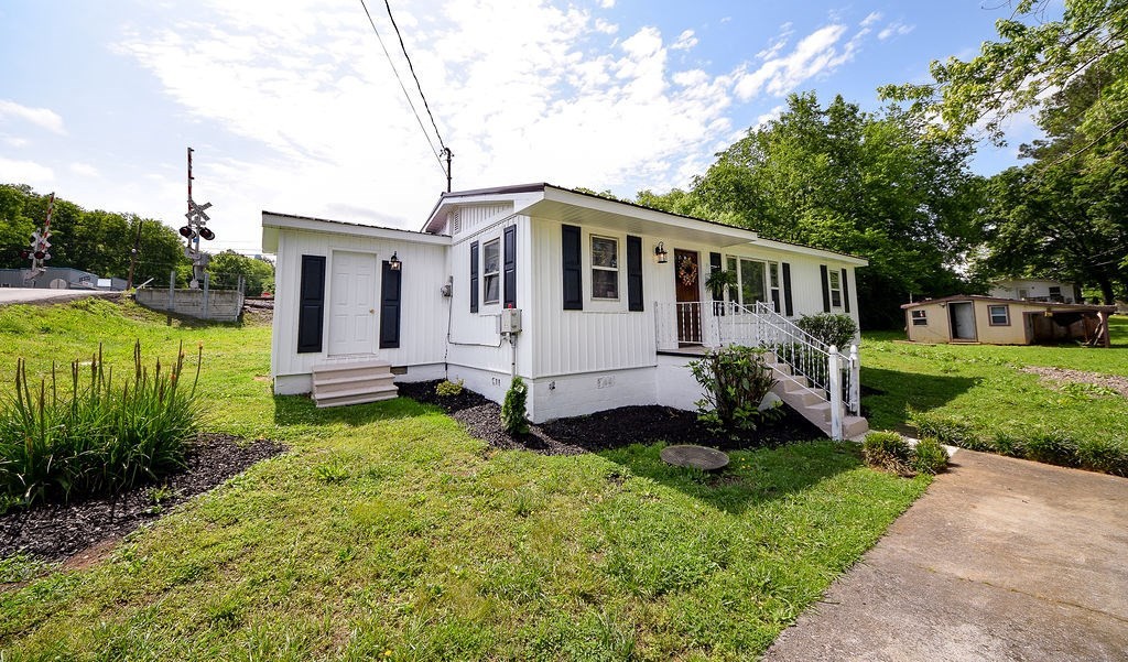 218 Wool Street Charleston, TN 37310 - Photo 5 of 29 Gallery Image 5