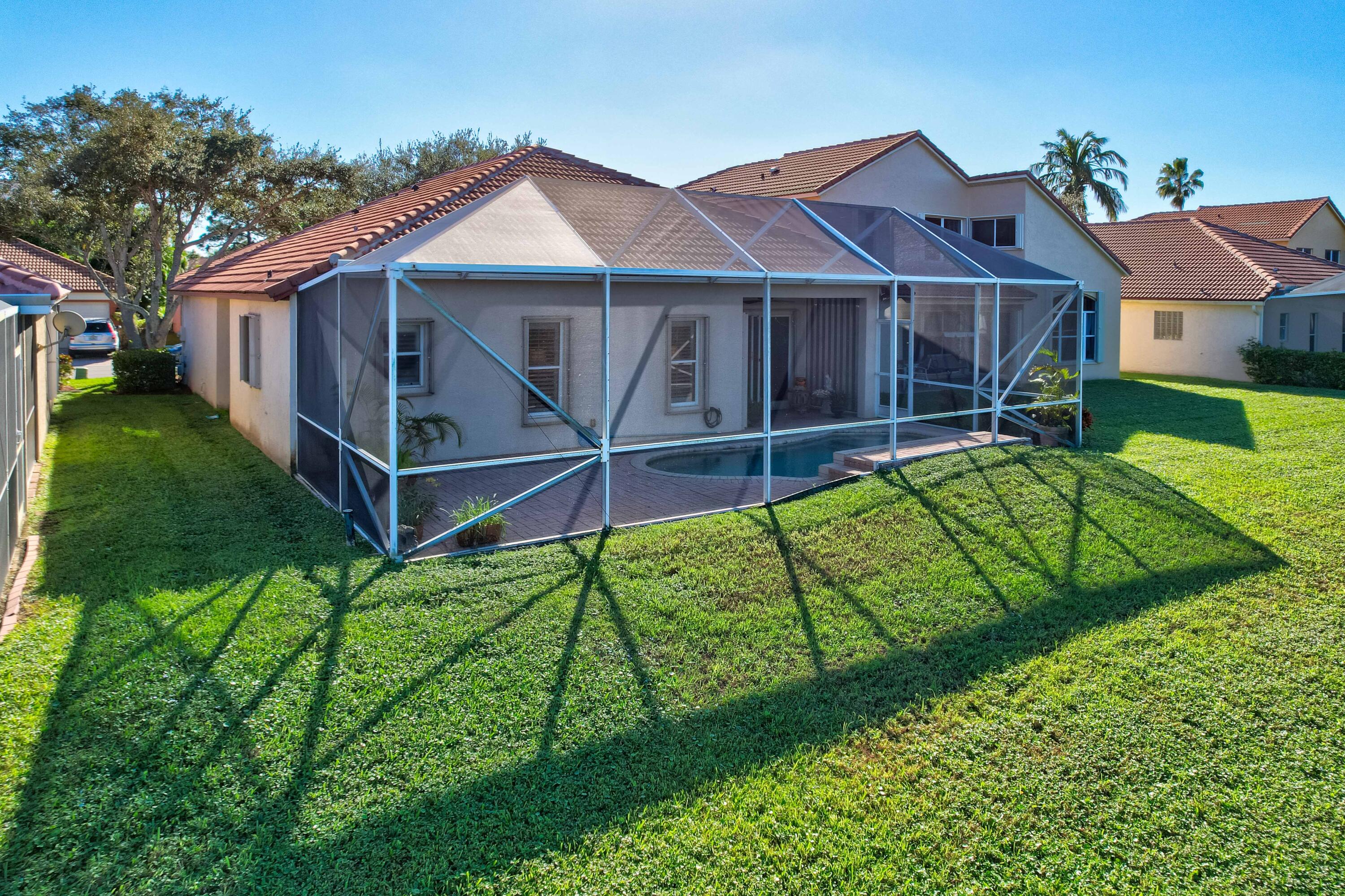 5018 Elpine Way Riviera Beach, FL 33418 - Photo 35 of 46 Backyard