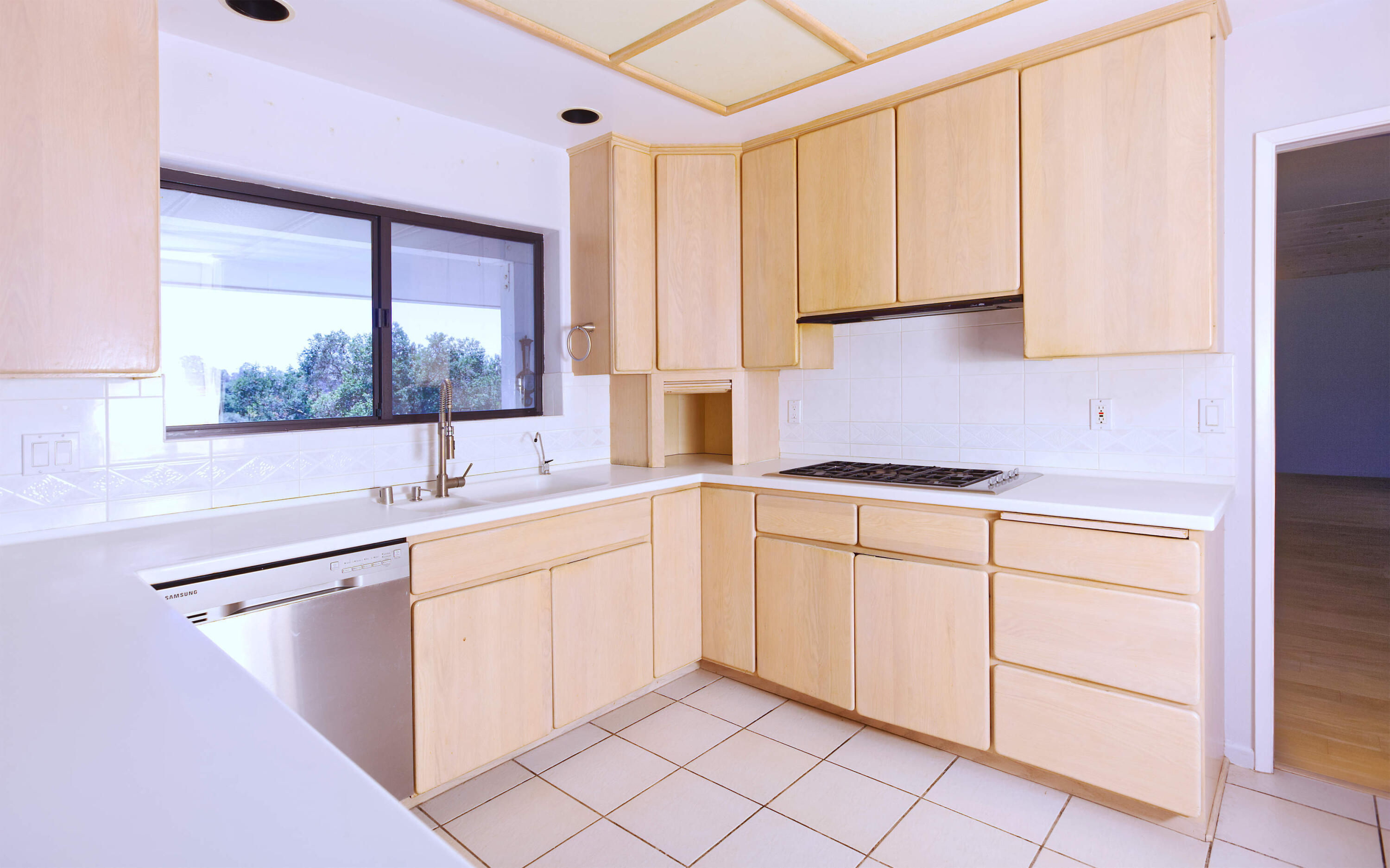 940 Camino Del Rio Santa Barbara, CA 93110 - Photo 9 of 28 Kitchen Sink View