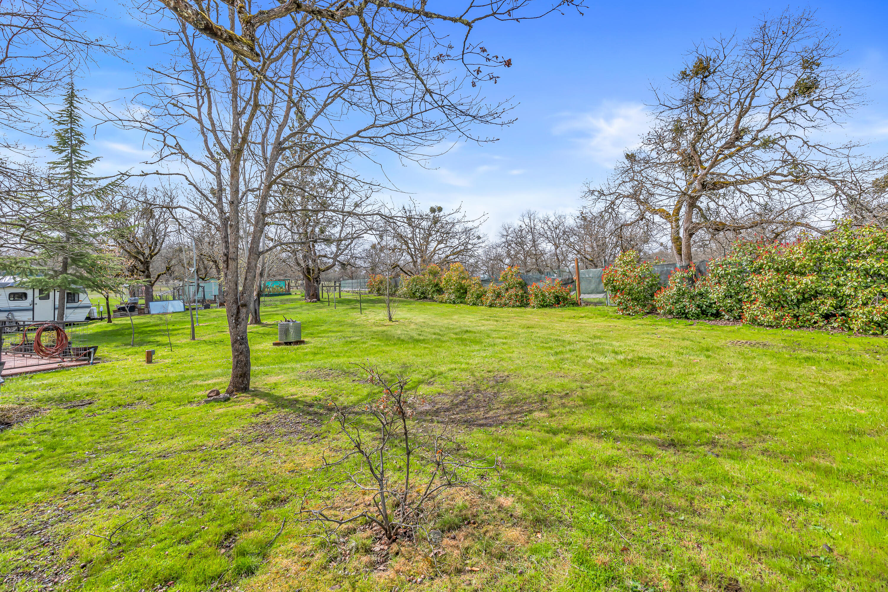349 Capri Drive Eagle Point, OR 97524 - Photo 11 of 54 9R9A7596