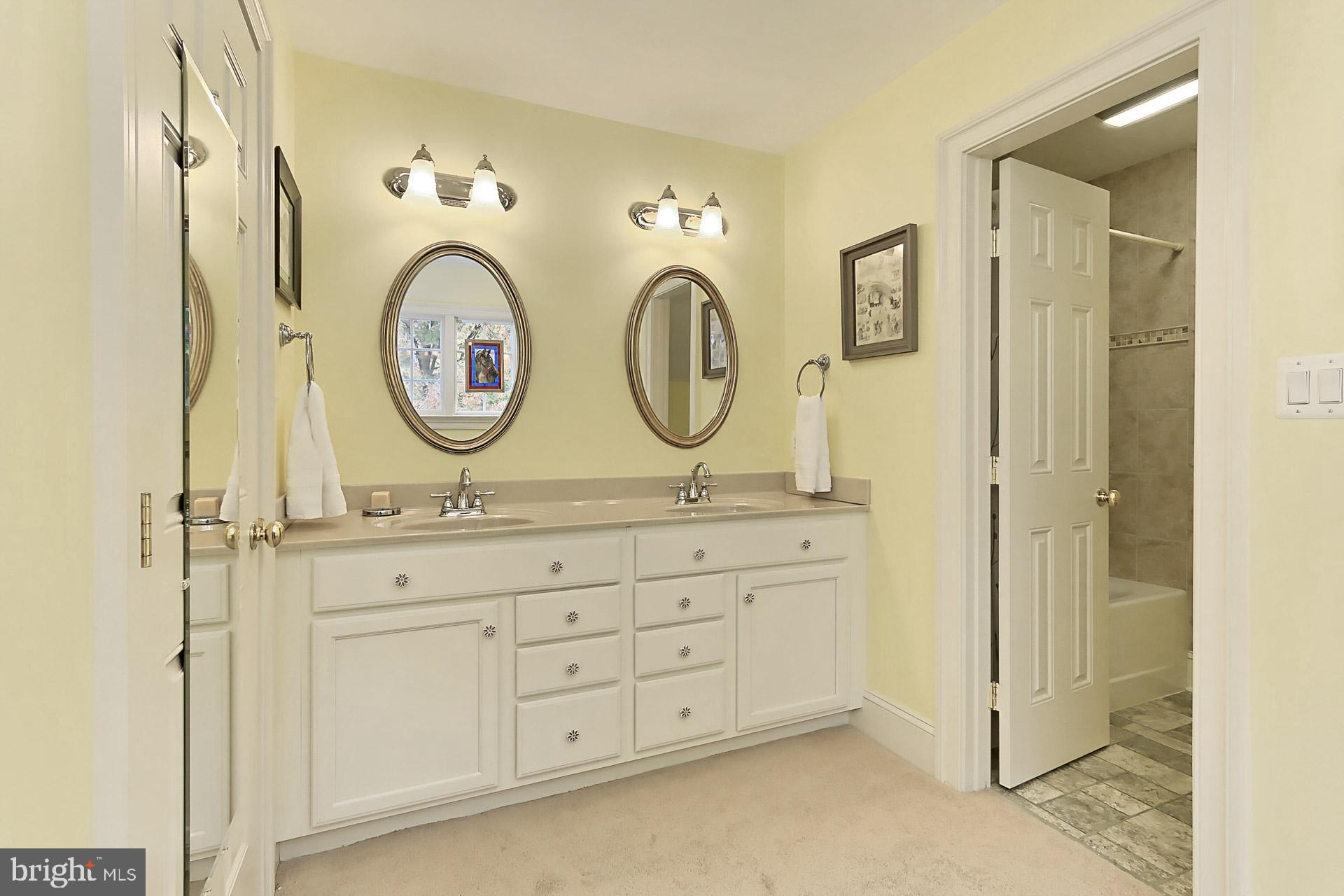 11208 West Montpelier Road Great Falls, VA 22066 - Photo 43 of 77