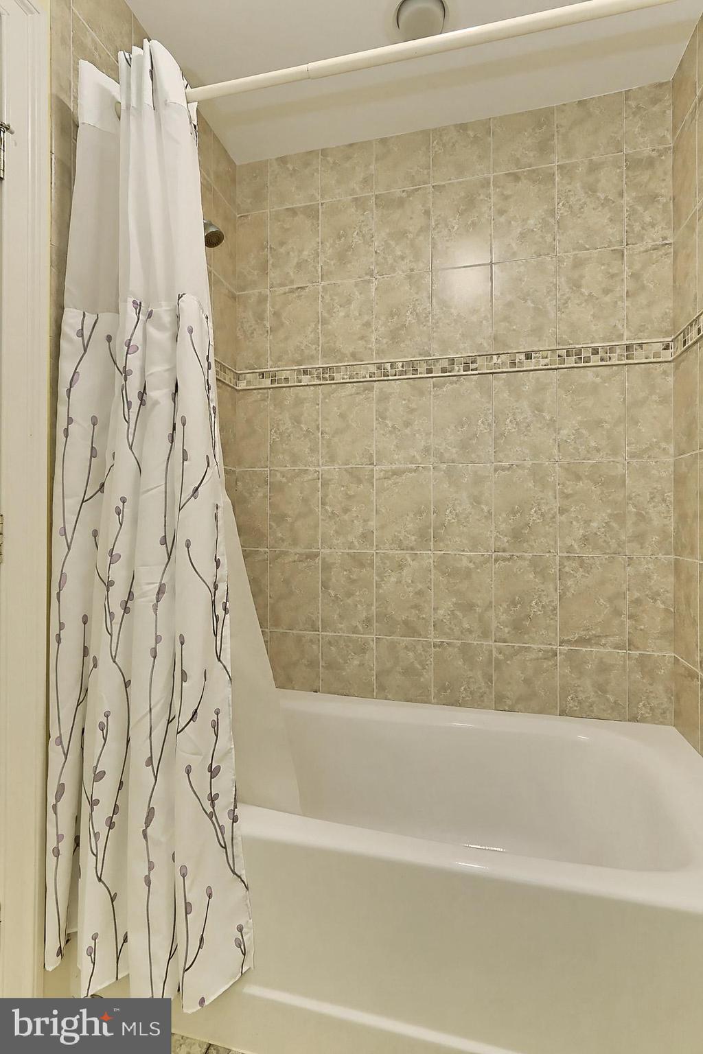 11208 West Montpelier Road Great Falls, VA 22066 - Photo 45 of 77