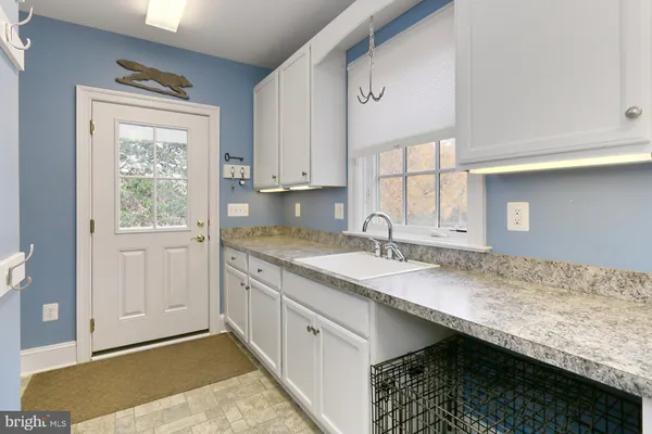 $1,725,000 | 11208 West Montpelier Road, Great Falls, VA 22066