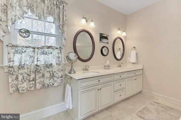 $1,725,000 | 11208 West Montpelier Road, Great Falls, VA 22066