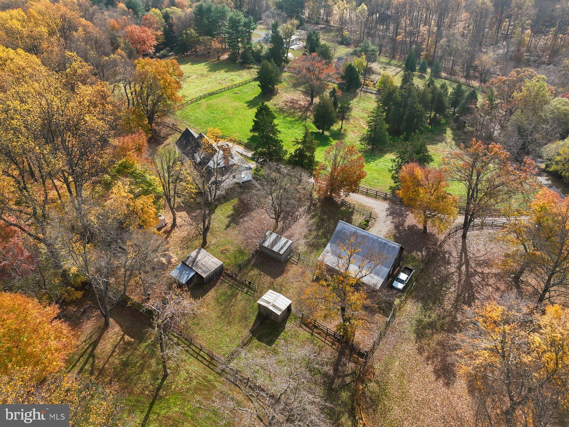 11208 West Montpelier Road Great Falls, VA 22066 - Photo 71 of 77 a view of aerial view of residential houses with yard