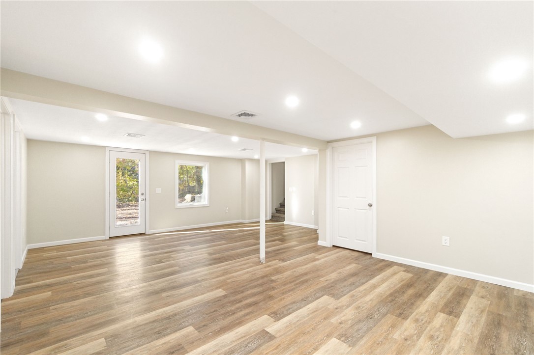 12 Alvero Road Coventry, RI 02816 - Photo 23 of 38