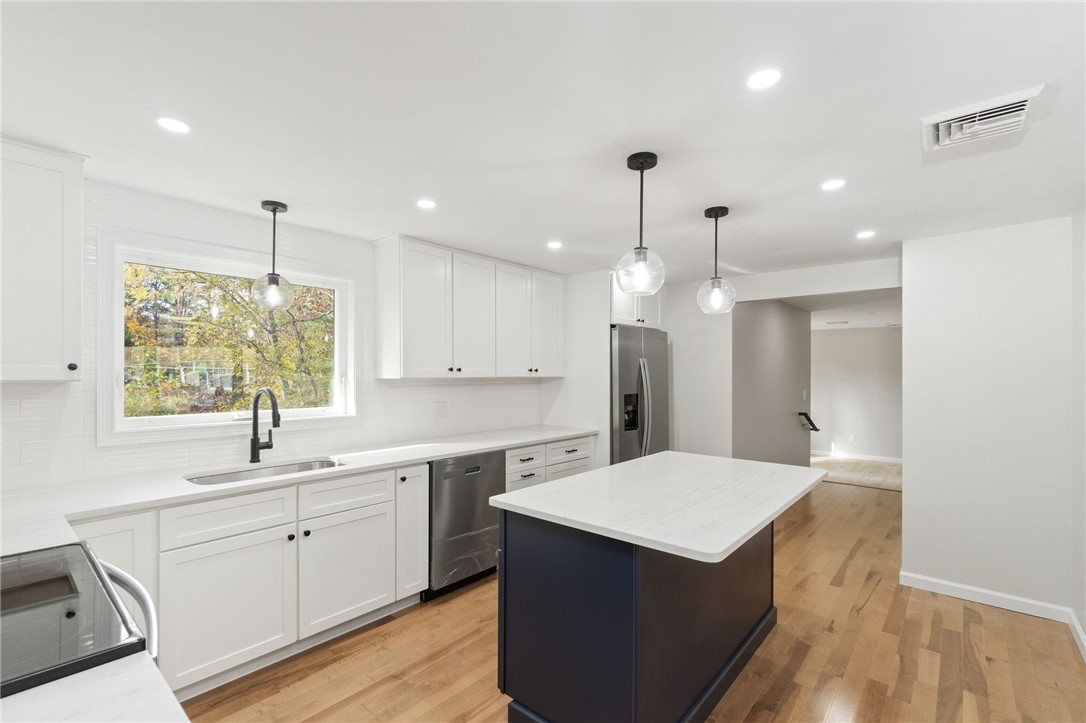 12 Alvero Road Coventry, RI 02816 - Photo 8 of 38