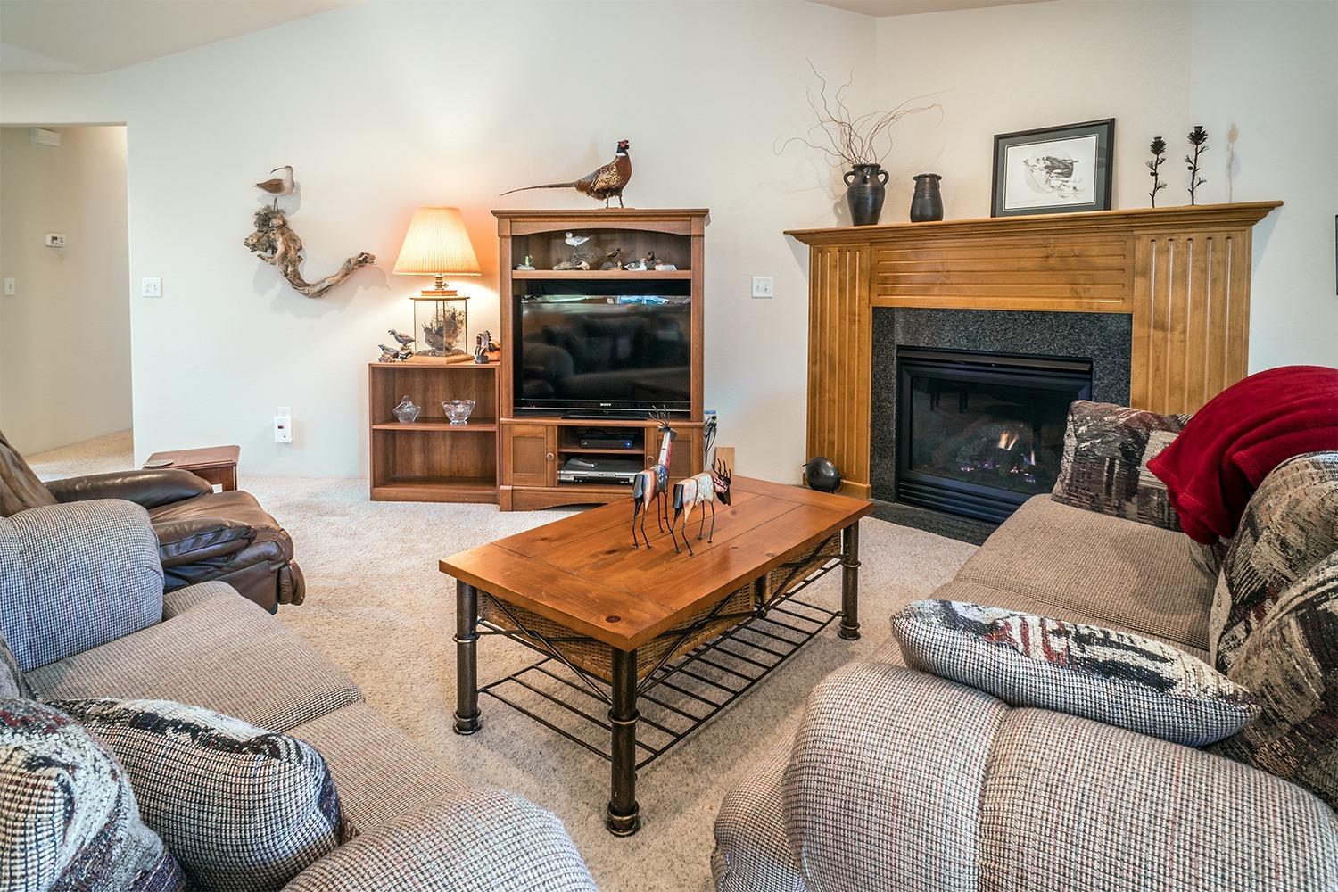 115 Walnut Place Phoenix, OR 97535 - Photo 17 of 35 Additional Photo