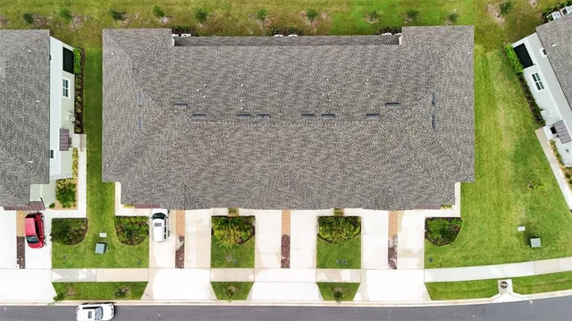 a picture of a bench in front of building