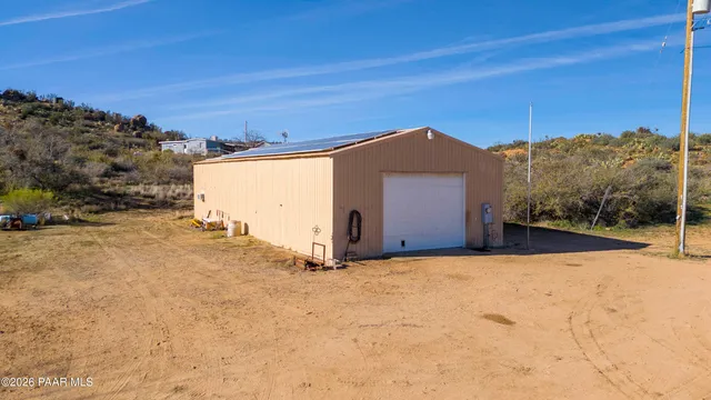 $425,000 | 26162 Pecks Peak Road, Skull Valley, AZ 86338