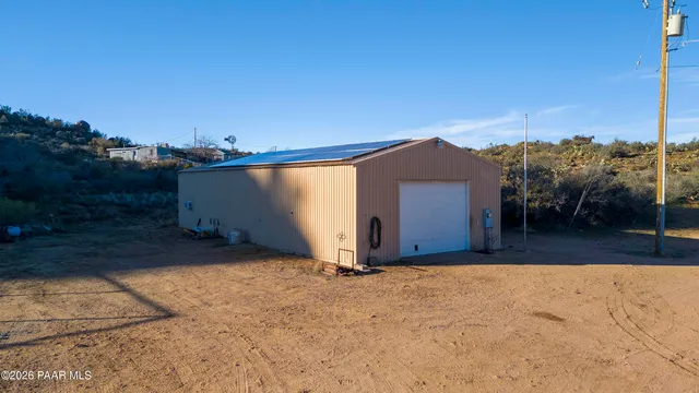 $425,000 | 26162 Pecks Peak Road, Skull Valley, AZ 86338