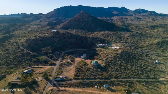 $425,000 | 26162 Pecks Peak Road, Skull Valley, AZ 86338