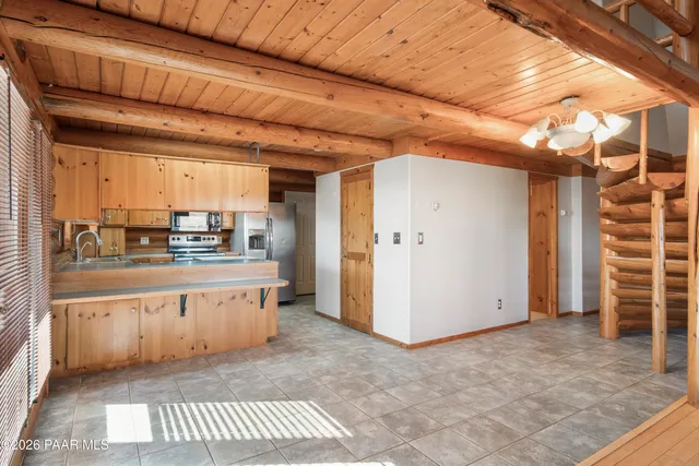 $425,000 | 26162 Pecks Peak Road, Skull Valley, AZ 86338