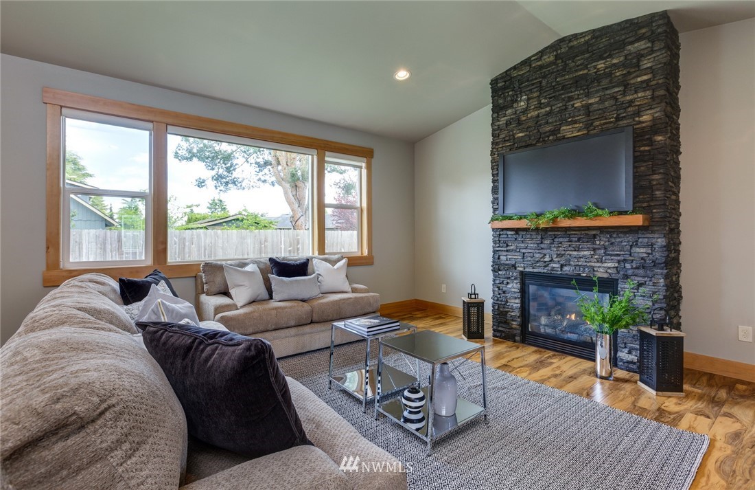 8258 Quinault Road Blaine, WA 98230 - Photo 7 of 25 Gallery Image 7
